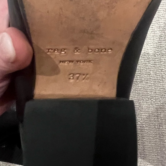 Classic Rag & Bone black bootie 7.5 - Picture 3 of 3